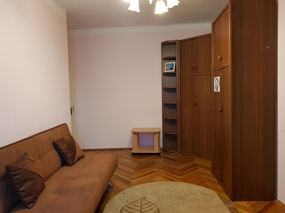 Apartment Gospitalna Street 2 Киев Экстерьер фото