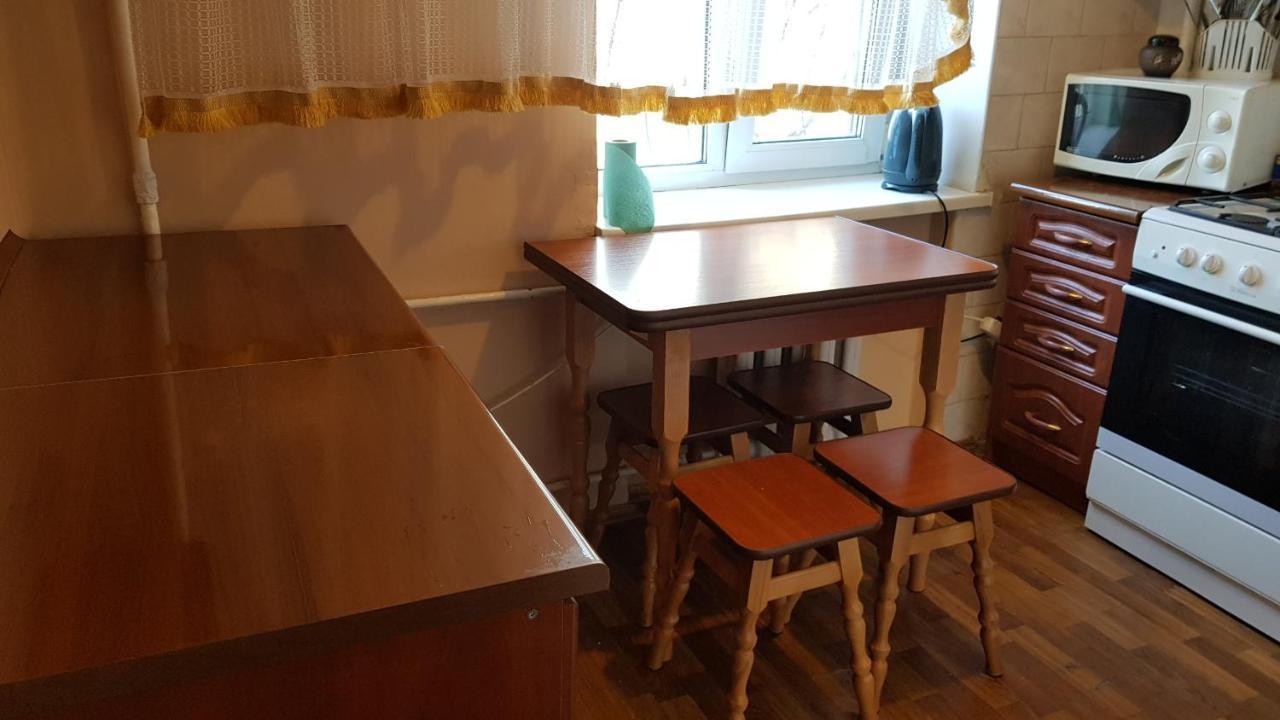 Apartment Gospitalna Street 2 Киев Экстерьер фото
